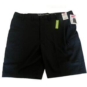 Wrangler Men's 48 Performance Relaxed Fit Zip Cargo Pocket Flex Shorts Black